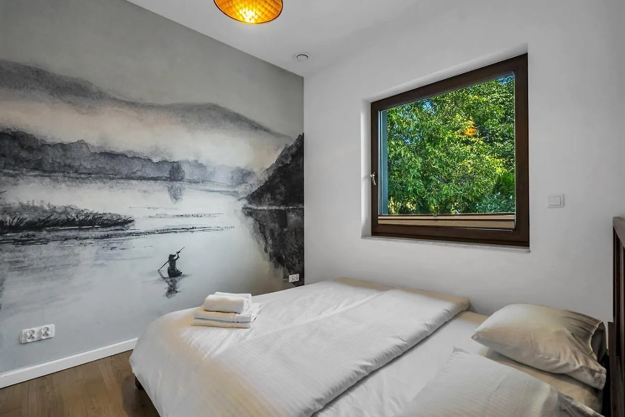 Spiralna 3-Bedroom Apartment Warschau